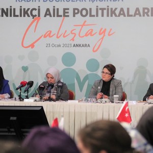 Bakanımız Derya Yanık Kadim Doğrular Işığında Yenilikçi Aile Politikaları Çalıştayı'na Katıldı - fotoğraf 3