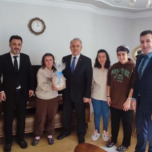 Valimiz Sayın Muammer EROL Engelli Bakım Rehabilitasyon Merkezlerimizi Ziyaret Etti - fotoğraf 2