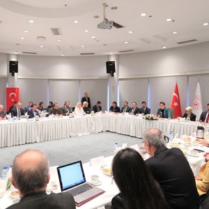 Aile ve Sosyal Hizmetler Bakanımız Derya Yanık, Basın Kuruluşlarının Ankara Temsilcileriyle Bir Araya Geldi - fotoğraf 4