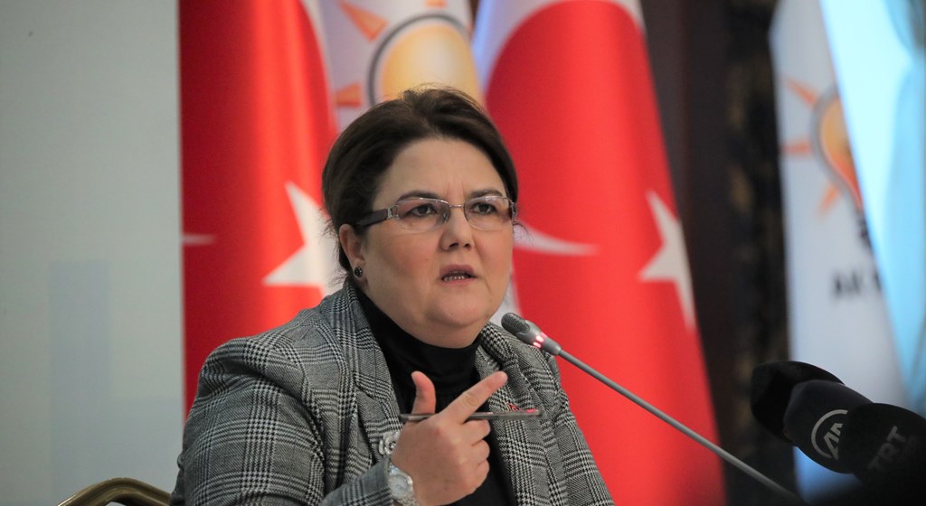 Bakanımız Derya Yanık Kadim Doğrular Işığında Yenilikçi Aile Politikaları Çalıştayı'na Katıldı