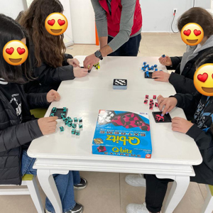 Dijital Bağımlılıkla Mücadele Projesi kapsamında Gençlik Merkezinde Okçuluk Golf  Dart Ebru Sanatı Ve Voleybol Faaliyetleri Yapıldı - fotoğraf 10
