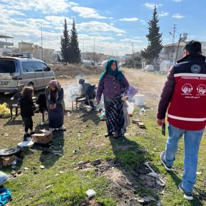 Bakanımız Derya Yanık: “Afet ve acil durumlarda psikososyal destek hizmetleri Bakanlığımız koordinasyonunda yürütülüyor” - fotoğraf 2