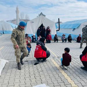 Asrın felaketinin yaralarını sarmak amacıyla uzman ekiplerimizle sahadayız. - fotoğraf 3