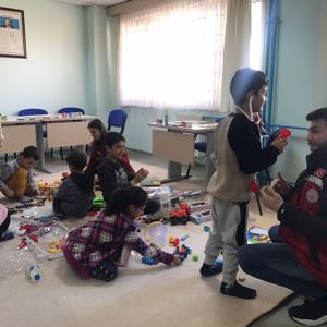 Deprem Bölgelerinden İlimize Gelen Çocuklarımıza Oyun ve Eğitim alanları Oluşturuldu - fotoğraf 3