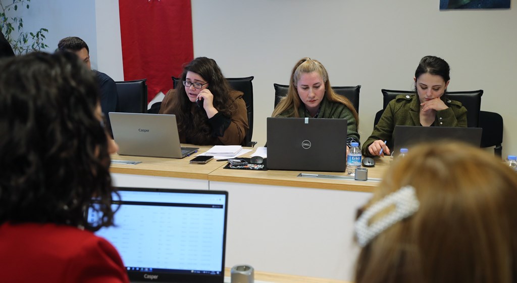 Refakatsiz Depremzede Çocuklar İçin Çağrı Merkezi Devrede