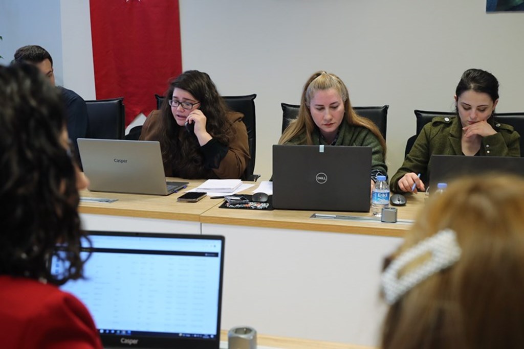 Refakatsiz Depremzede Çocuklar İçin Çağrı Merkezi Devrede