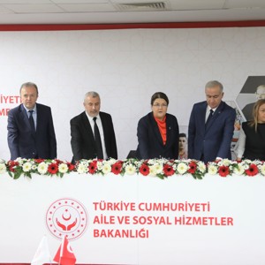 Bakanımız Derya Yanık Engelli Vatandaşların Kamu Kurumlarına Yerleştirilmesi Töreni'ne Katıldı  - fotoğraf 2