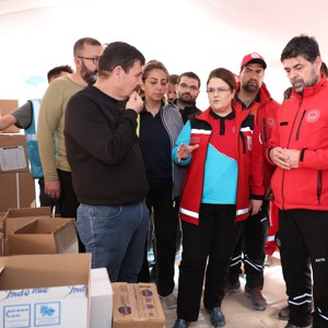 Aile ve Sosyal Hizmetler Bakanımız Derya Yanık Hatay'da Depremzedeleri Ziyaret Etti - fotoğraf 19