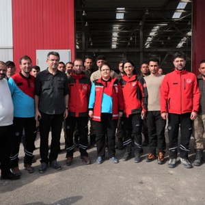 Derya Yanık, Minister of Family and Social Services, Visited Earthquake Victims in Hatay - fotoğraf 7