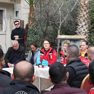 Aile ve Sosyal Hizmetler Bakanımız Derya Yanık Hatay'da Depremzedeleri Ziyaret Etti - fotoğraf 14
