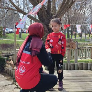 8 Mart Dünya Kadınlar Günü vesilesiyle Aile ve Sosyal Hizmetler İl Müdürlüğümüzce depremzede kadınlarımıza yönelik Moral Ziyaretleri gerçekleştirilmiştir - fotoğraf 10