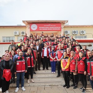 Bakanımız Derya Yanık Adıyaman'da Çadır Kentteki Kadın Kooperatifi İş Atölyesini Ziyaret Etti - fotoğraf 18