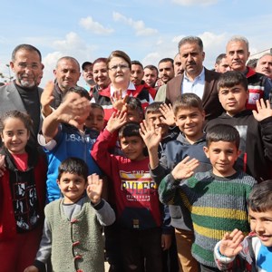 Bakanımız Derya Yanık Adıyaman'da Çadır Kentteki Kadın Kooperatifi İş Atölyesini Ziyaret Etti - fotoğraf 24