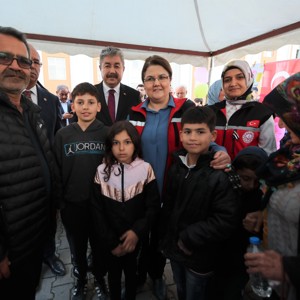 Aile ve Sosyal Hizmetler Bakanımız Derya Yanık Osmaniye'de Ziyaretlerde Bulundu - fotoğraf 17