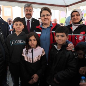 Aile ve Sosyal Hizmetler Bakanımız Derya Yanık Osmaniye'de Ziyaretlerde Bulundu - fotoğraf 17
