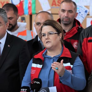 Aile ve Sosyal Hizmetler Bakanımız Derya Yanık Osmaniye'de Ziyaretlerde Bulundu - fotoğraf 1