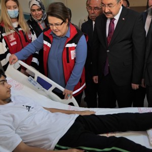 Aile ve Sosyal Hizmetler Bakanımız Derya Yanık Osmaniye'de Ziyaretlerde Bulundu - fotoğraf 13