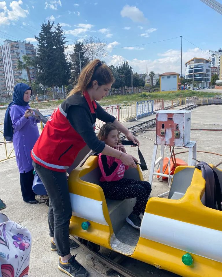 Yarınlarımızın teminatı çocuklarımız için bütün enerjimiz ile saha çalışmalarımıza devam ediyoruz.  - fotoğraf 4