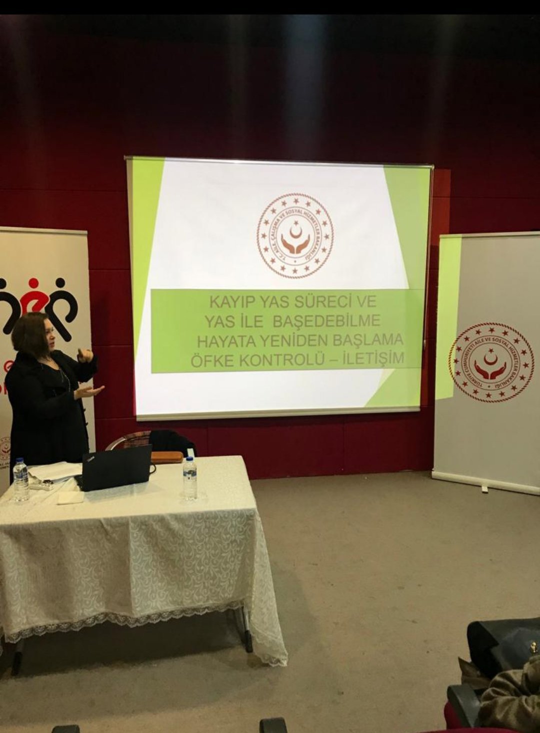 Depremden etkilenen KYK'da misafir edilen vatandaşlarımıza "Kayıp Yas Süreci ve Yas İle Başedebilme" konuları eğitimi #YenişehirSHM tarafından verildi.. - fotoğraf 2