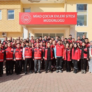 Bakanımız Derya Yanık Malatya’da Depremzedeleri Ziyaretler Etti - fotoğraf 22