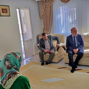 Valimiz Sayın Muammer Erol ve İl Müdürümüz Arif LAÇİN İlimizdeki Depremzedelere Bir Takım Ziyaretler Gerçekleştirdi - fotoğraf 3
