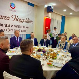 Valimiz Sayın Muammer EROL Şehit Aileleri Gazi ve Yakınları İle İftar Programında Bir Araya Geldi - fotoğraf 6