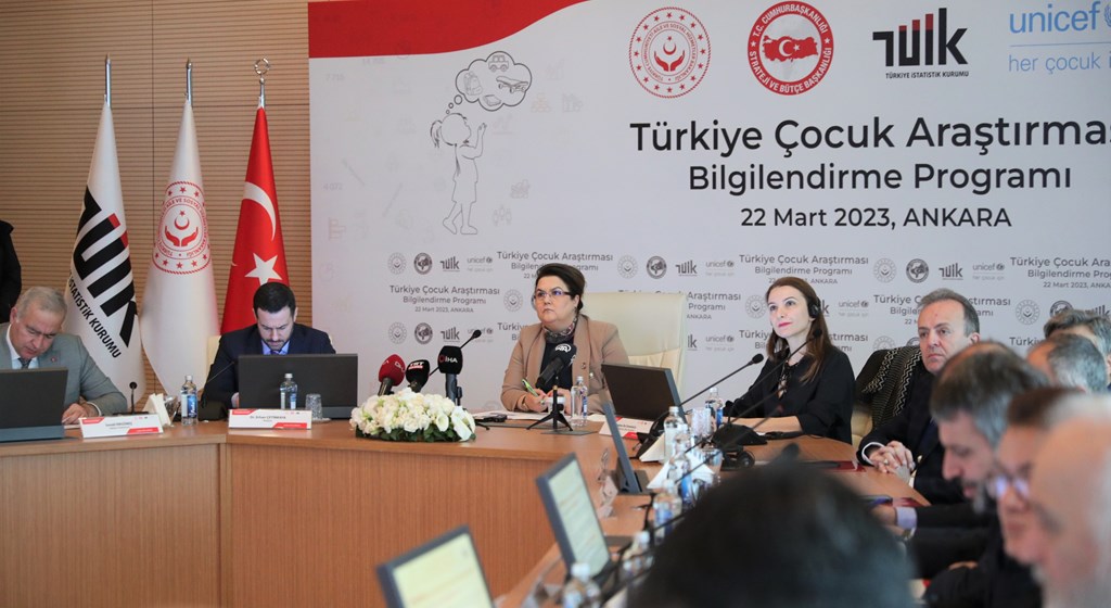 Bakanımız Derya Yanık TÜİK Türkiye Çocuk Araştırması Bilgilendirme Programı'na Katıldı