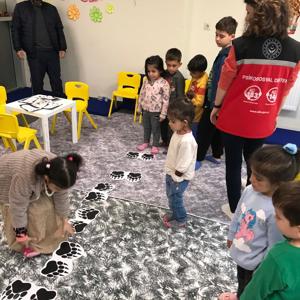 Depremden Etkilenen 5-10 Yaş Arasındaki Bireylere Psikososyal Destek Çalışması Yapıldı - fotoğraf 3