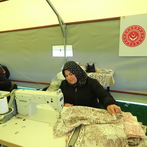 Aile ve Sosyal Hizmetler Bakanlığı Depremzede Kadınlar İçin İş Atölyeleri Kuruyor - fotoğraf 7