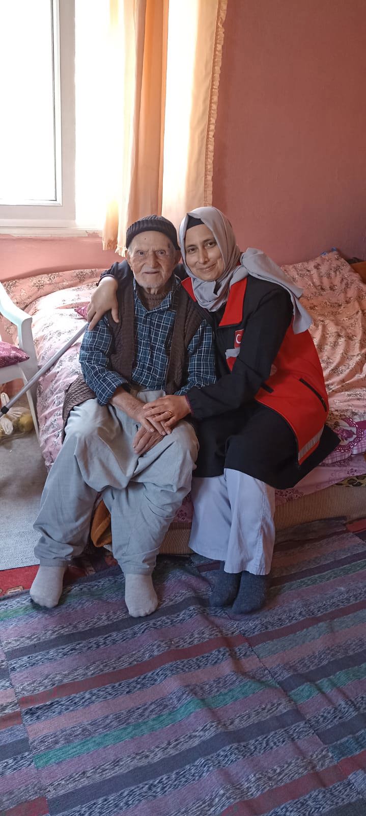 #ErdemliSHM tarafından sönmeyen meşalelerimiz  Gazilerimiz ve Şehit ailelerimiz ziyaret edilmiştir. - fotoğraf 2