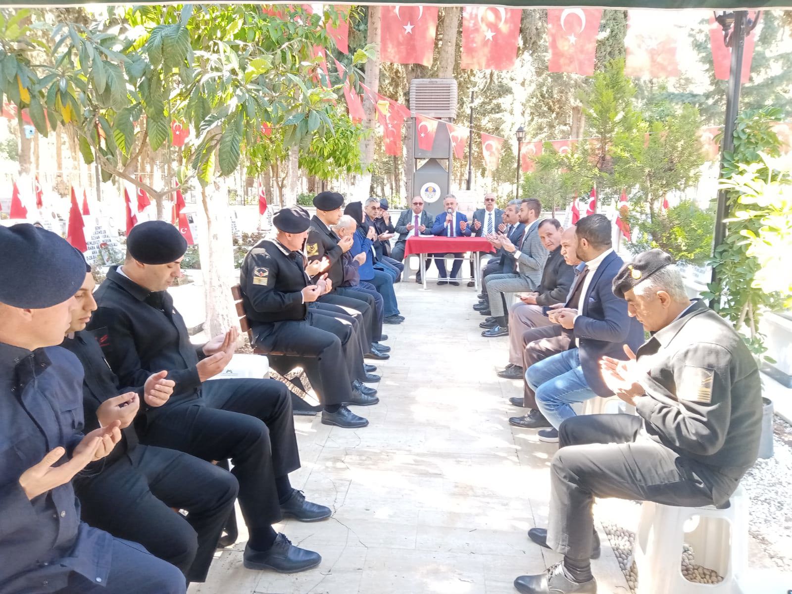 İlimiz genelinde Mart ayı içerisinde şehadet mertebesine erişen Şehitlerimiz ve Tüm Şehitlerimizle birlikte deprem ve sel felaketlerinde yitirdiğimiz canlarımız için mevlit okutuldu.  - fotoğraf 4