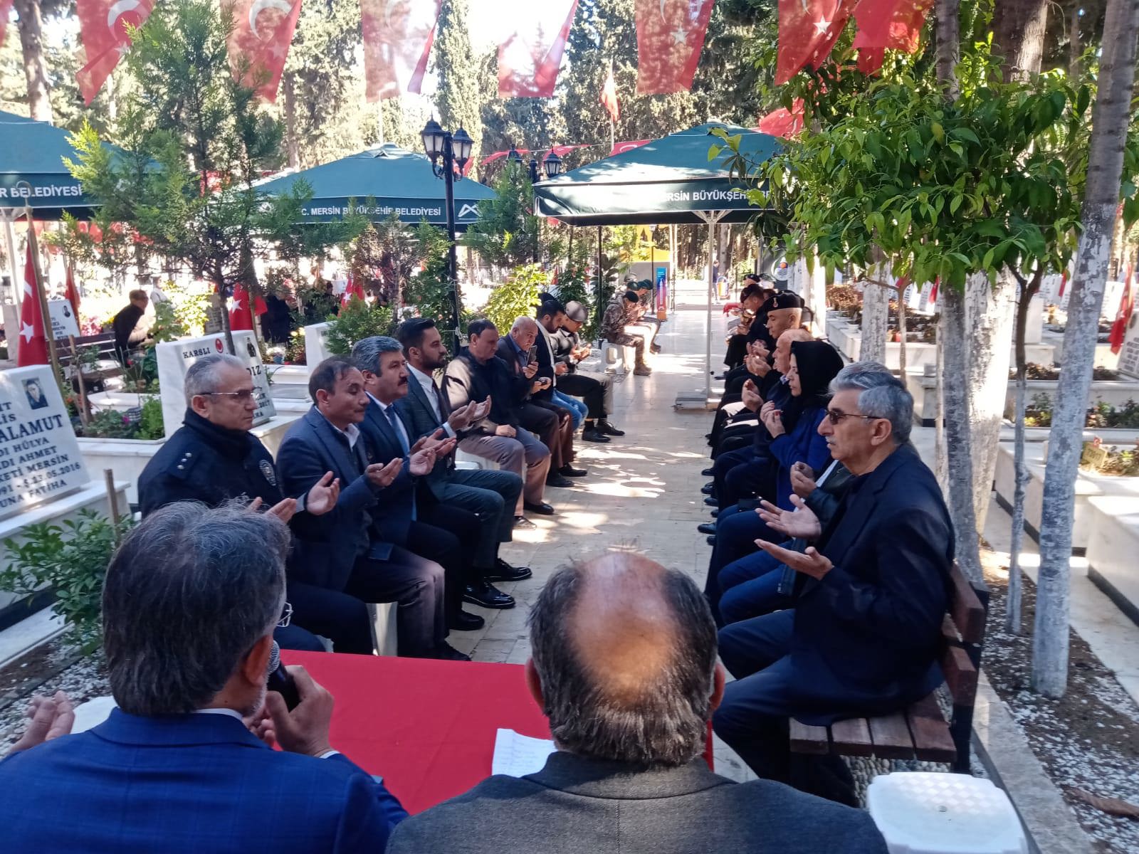 İlimiz genelinde Mart ayı içerisinde şehadet mertebesine erişen Şehitlerimiz ve Tüm Şehitlerimizle birlikte deprem ve sel felaketlerinde yitirdiğimiz canlarımız için mevlit okutuldu.  - fotoğraf 2