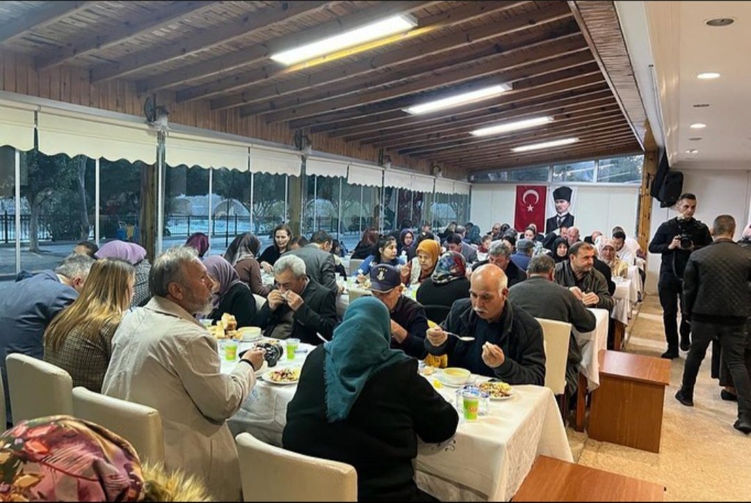 #Silifke ilçemizde kaymakamlık tarafından şehit ailelerimiz ve gazilerimiz için düzenlenen iftar programına Valimiz Sn.Ali Hamza Pehlivan ile katıldık. - fotoğraf 4