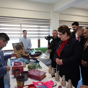 Bakanımız Derya Yanık Kayseri’de Engelsiz Yaşam Bakım Rehabilitasyon ve Aile Danışma Merkezi’nin Açılışını Yaptı - fotoğraf 2