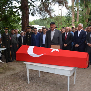İl Müdürümüz Mahmut ÖZDEMİR, Kore Gazisi İbrahim AYDIN’ın Cenaze Törenine Katıldı - fotoğraf 6