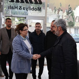 Minister Derya Yanık came together with earthquake survivors at the Iftar dinner in Kahramanmaraş - fotoğraf 20