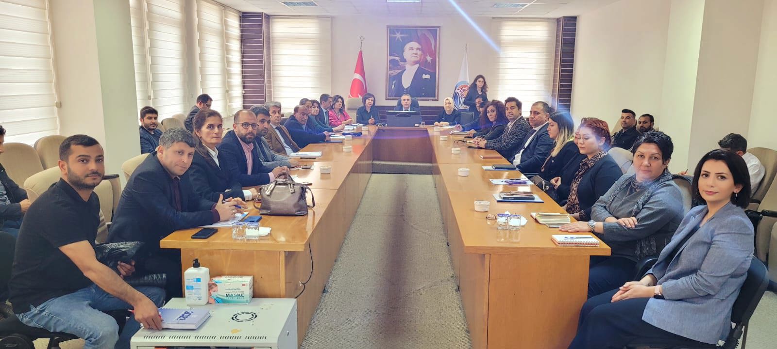 İl Müdürümüz başkanlığında Roman Vatandaşlara Yönelik 1.Aşama Eylem Planı 1.Koordinasyon Toplantısı paydaş kurumların katılımıyla düzenlendi. - fotoğraf 4