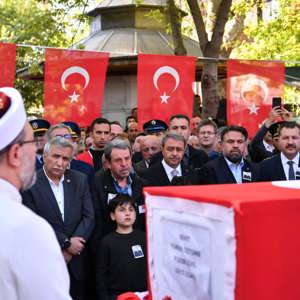 ŞEHİT PİYADE UZMAN ÇAVUŞ YUNUS ÖZTÜRK BALIKESİR'DE TOPRAĞA VERİLDİ - fotoğraf 2