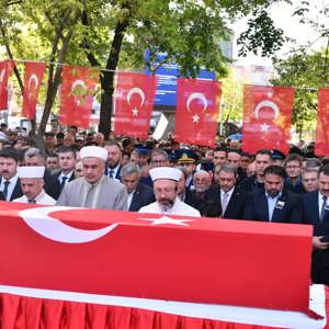 ŞEHİT PİYADE UZMAN ÇAVUŞ YUNUS ÖZTÜRK BALIKESİR'DE TOPRAĞA VERİLDİ - fotoğraf 3