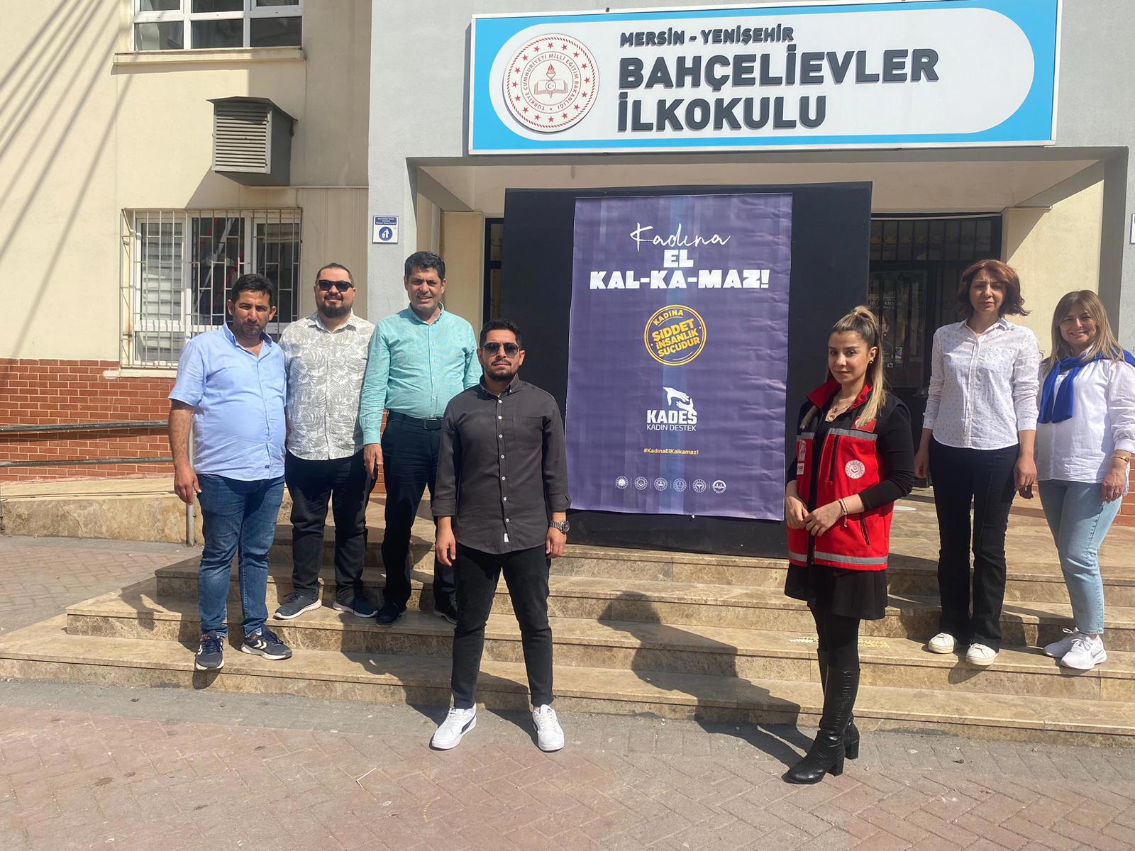 #YenişehirSHM, Bahçelievler İlkokulu Öğretmenlerine yönelik ''6284 Sayılı Kanun, Kadına Yönelik Şiddet ile Erken Yaşta ve Zorla Evlilikle Mücadele''konulu  eğitimler vererek #KADES mobil uygulama bilgilendirmesi yapmıştır. - fotoğraf 3