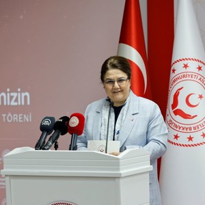 Bakanımız Derya Yanık Devlet Korumasında Yetişen Gençlerin Kamu Kurumlarına Atanması Töreni'ne Katıldı - fotoğraf 1
