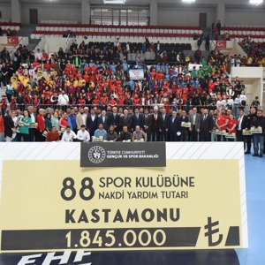 Kastamonu’daki Amatör Spor Kulüplerine Destek Verildi - fotoğraf 3