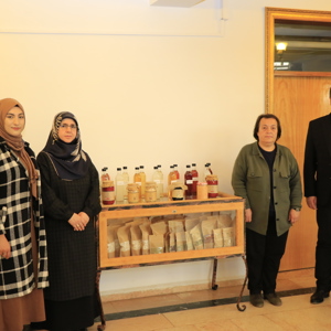 İl Müdürümüz Serdar Demirci İlimizde faaliyet gösteren, Sınırlı Sorumlu Erzincan Kadın Girişimi Üretim ve İşletme Kooperatifini ziyaret etti. - fotoğraf 1