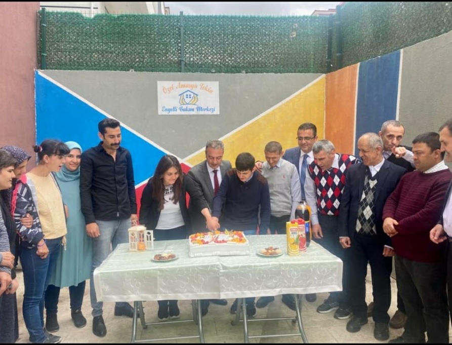 Amasya Özel Tekin Zihinsel Engelliler Bakım Merkezini ziyaret