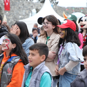 Depremzede Aileler Bakü’de Aile Festivaline Katıldı - fotoğraf 1
