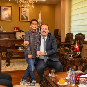#EngellilerHaftası'nda özel çocuklarımız ile Valimiz Sn.Ali Hamza Pehlivan'ı ziyaret ettik.  - fotoğraf 3
