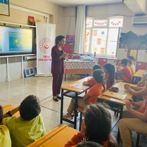 #ToroslarSHM, Halkkent İlkokulu öğrencilerine “Teknoloji Bağımlılığı, Ekolojik Okuryazarlık ve İklim Değişiklikleri” konularında eğitim vermiştir. - fotoğraf 3