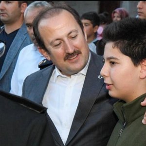 Şırnak Bestler Dereler Bölgesi’nde Şehit olan J.Uzm.Çvş.Serkan Ölmez'in #Tarsus'ta düzenlenen mevlit programına Valimiz Sn.Ali Hamza Pehlivan ile katıldık. Aziz Şehidimize Allah’tan rahmet,ailemize sabır diliyoruz.🇹🇷  - fotoğraf 3