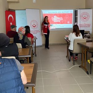 #AnamurSHM, #AileHaftası kapsamında KYK yurdunda kalan depremzede vatandaşlarımıza yönelik ''Aile İçi İletişim" konusunda eğitim verdi. - fotoğraf 1