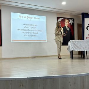 #YenişehirSHM, Hacı Sabancı Anadolu Lisesi öğrencilerine yönelik  ''6284 Sayılı Kanun, Kadına Yönelik Şiddetle Mücadele ve Erken Yaşta ve Zorla Evlilikle Mücadele'' konularında eğitim vermiştir. - fotoğraf 1